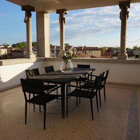 Stylish Penthouse Apartment In Venice Lido, 10 Minutes From Saint Marks Square Lido di Venezia Ngoại thất bức ảnh